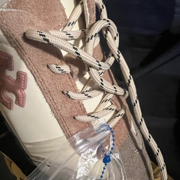 Tory Burch Good Luck Trainer Sneakers in Blush and Cream size 8.5 NEW - Picture 5 of 12